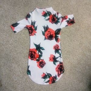 Women's White Floral Bodycon Dress size small